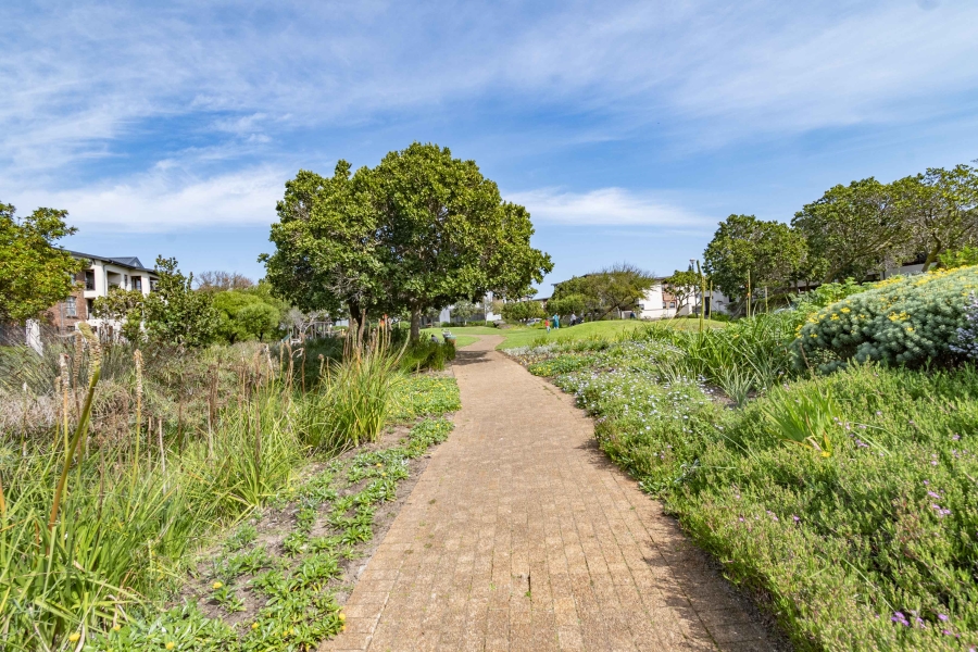 2 Bedroom Property for Sale in Royal Ascot Western Cape